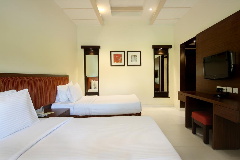 Lemon Tree Hotel, Tarudhan Valley, Manesar Gurgaon Eksteriør bilde