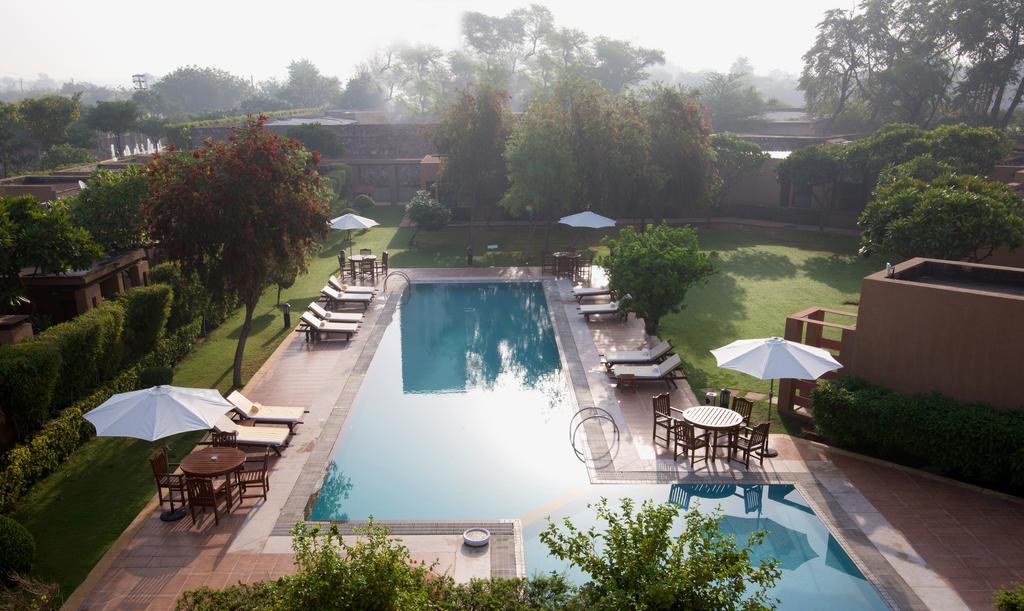 Lemon Tree Hotel, Tarudhan Valley, Manesar Gurgaon Eksteriør bilde