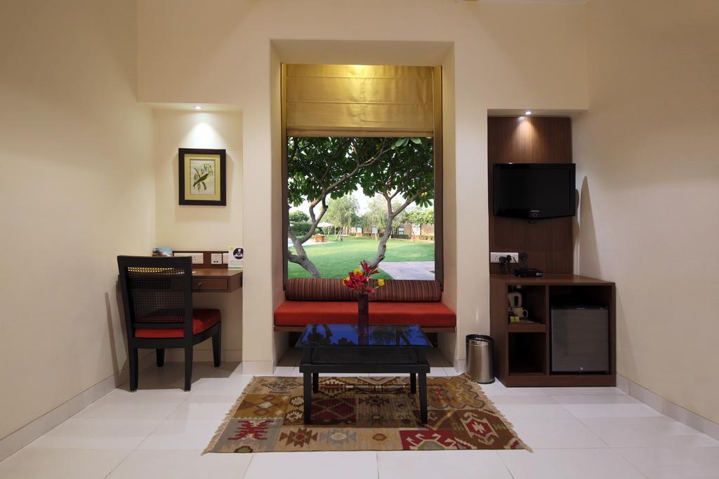 Lemon Tree Hotel, Tarudhan Valley, Manesar Gurgaon Eksteriør bilde