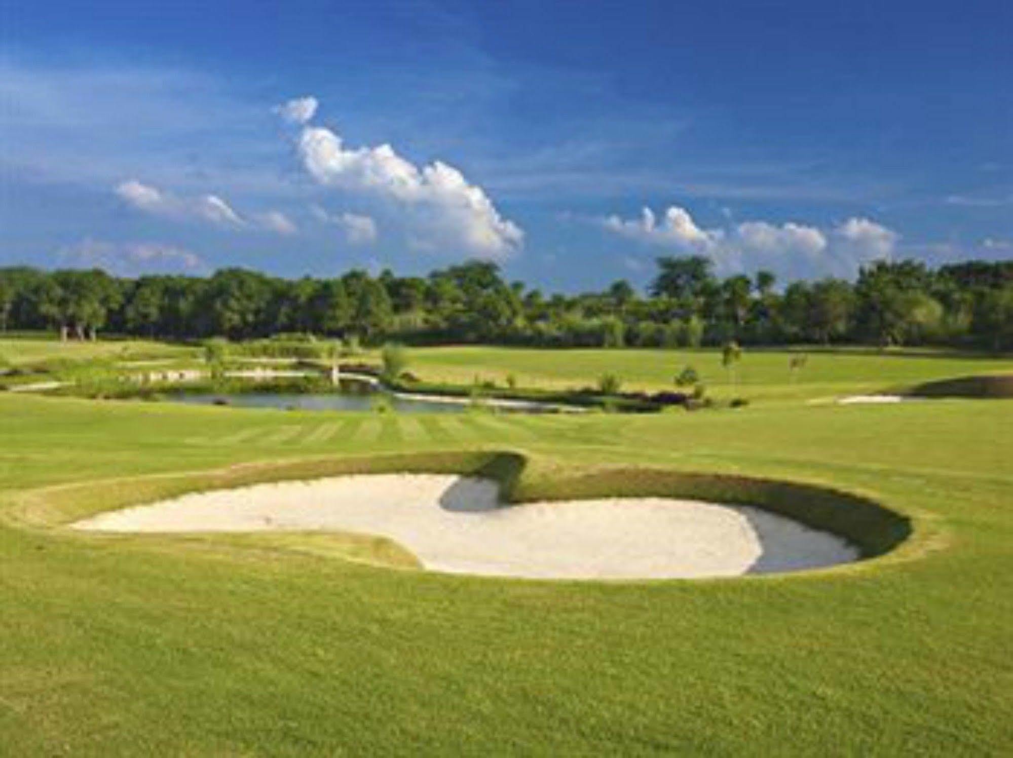 Lemon Tree Hotel, Tarudhan Valley, Manesar Gurgaon Eksteriør bilde