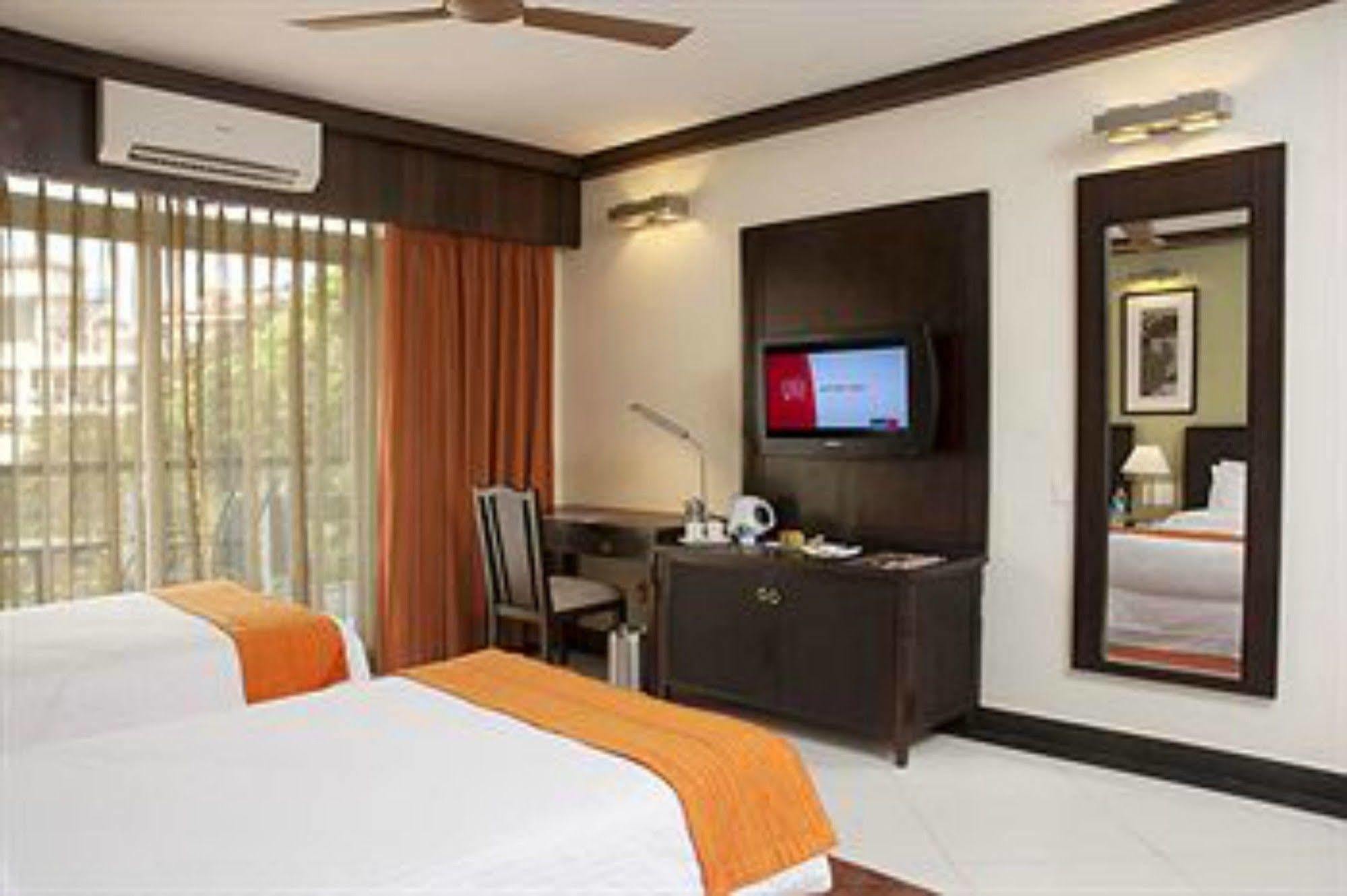 Lemon Tree Hotel, Tarudhan Valley, Manesar Gurgaon Eksteriør bilde
